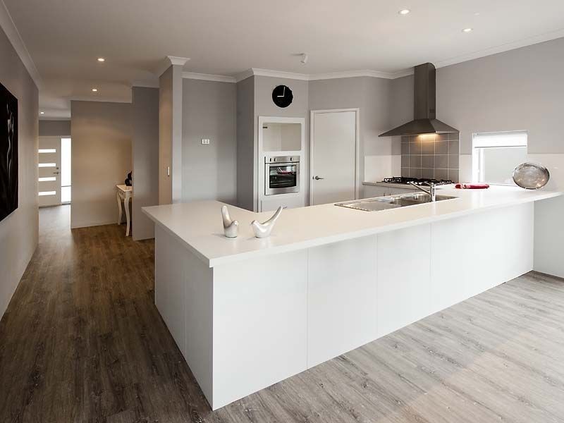 43 Barrington Avenue, Champion Lakes WA 6111