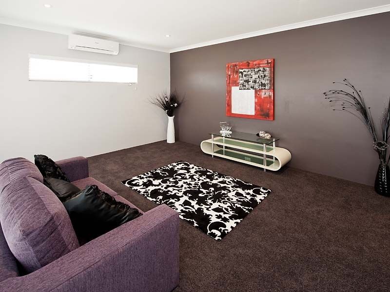 43 Barrington Avenue, Champion Lakes WA 6111