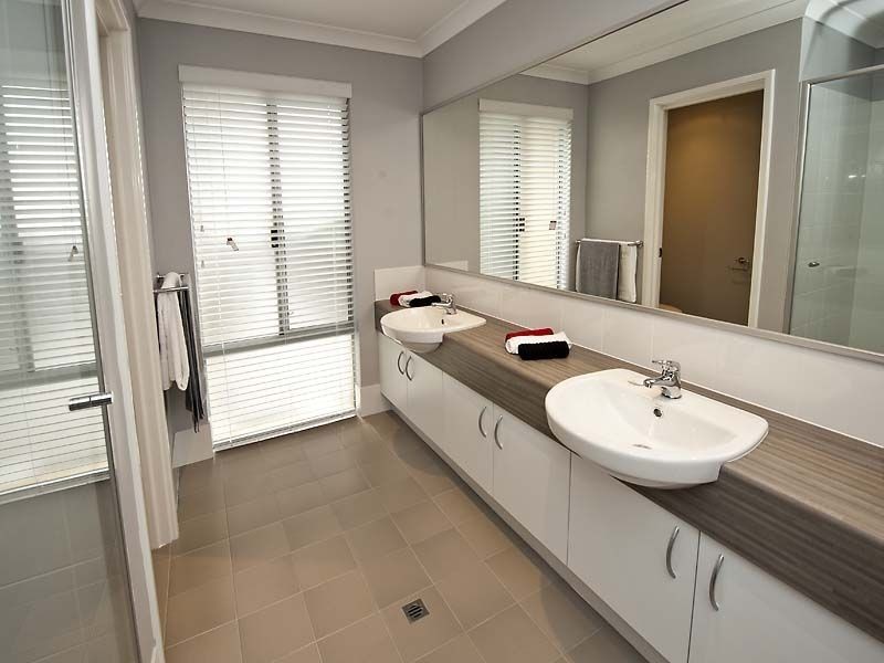 43 Barrington Avenue, Champion Lakes WA 6111