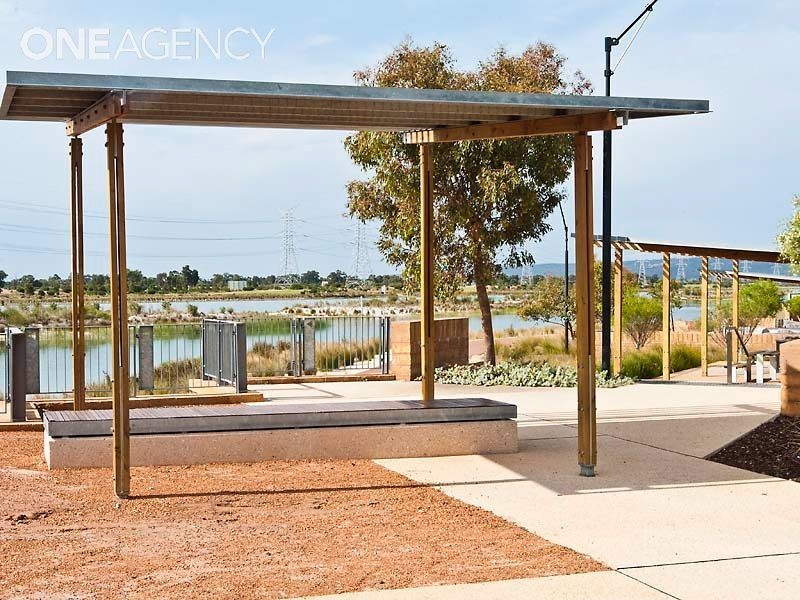 43 Barrington Avenue, Champion Lakes WA 6111