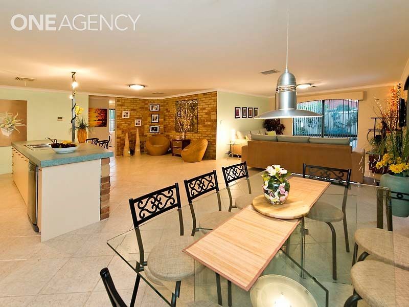 28 Hedgeley Way, Canning Vale WA 6155