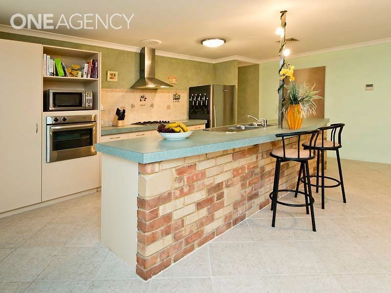 28 Hedgeley Way, Canning Vale WA 6155