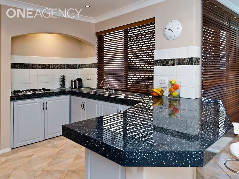 16 McLeish Place, Thornlie WA 6108