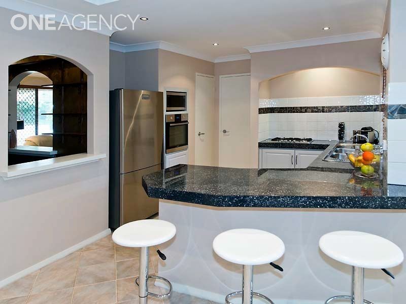 16 McLeish Place, Thornlie WA 6108