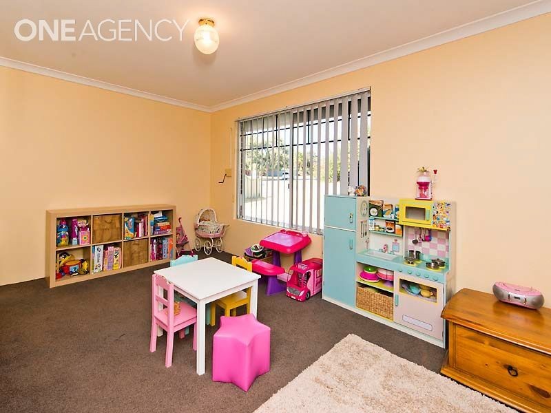 28 Moss Street, Huntingdale WA 6110