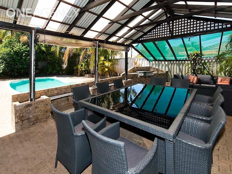 23 Forest Lakes Drive, Thornlie WA 6108