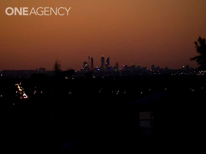 68 Ashley Drive, Kelmscott WA 6111