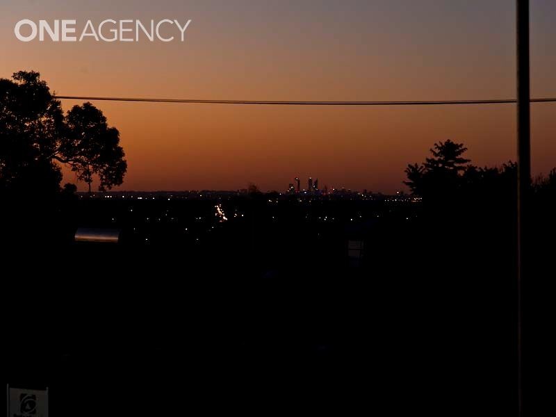 68 Ashley Drive, Kelmscott WA 6111