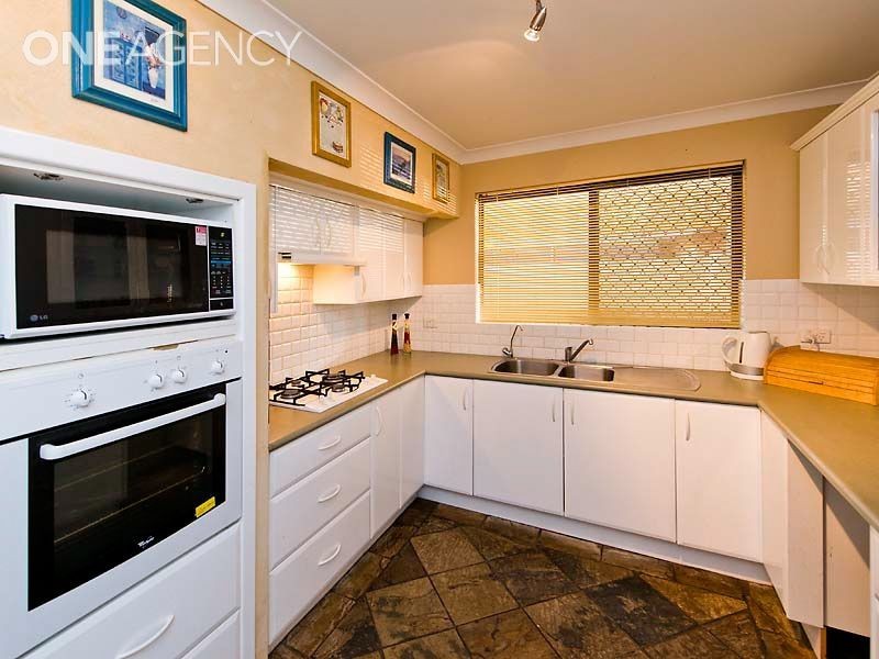 16 Glenhurst Court, Camillo WA 6111