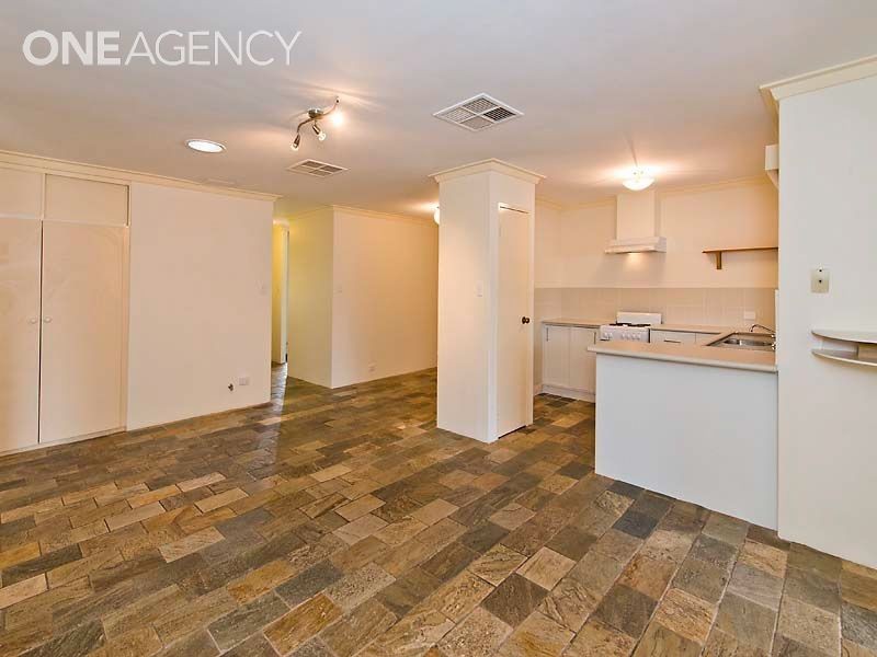 12 Montrose Circle, Camillo WA 6111