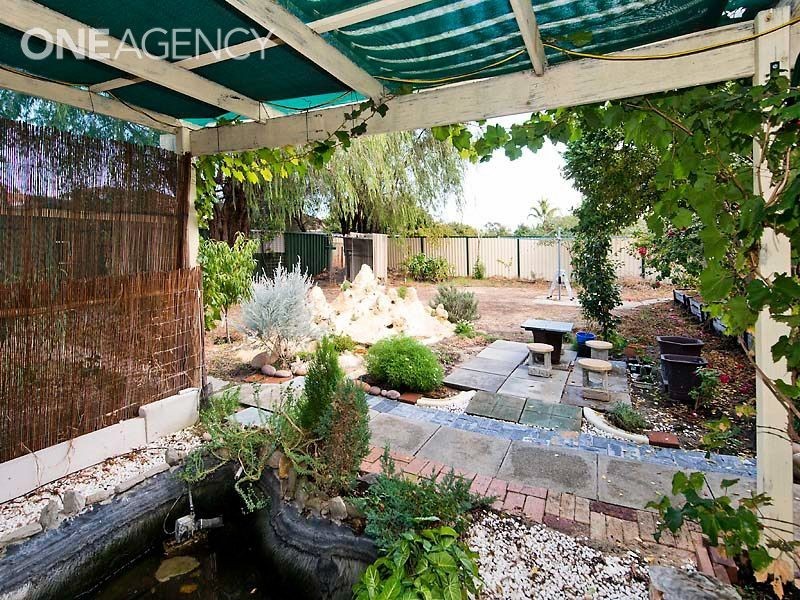 40 Farmer Avenue, Brookdale WA 6112