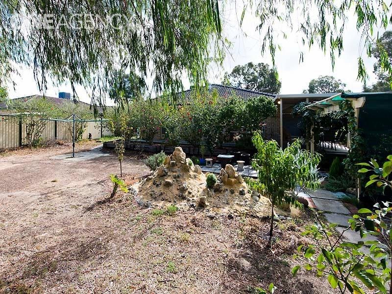 40 Farmer Avenue, Brookdale WA 6112