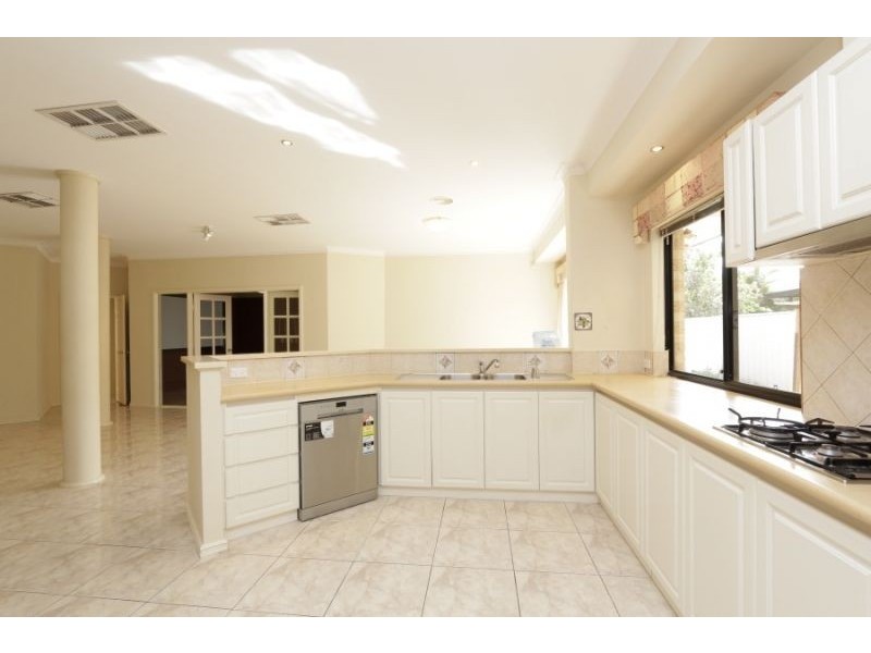 8 Saltram Turn, Canning Vale WA 6155