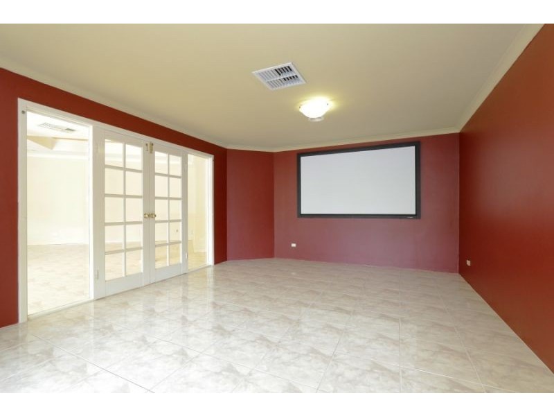 8 Saltram Turn, Canning Vale WA 6155