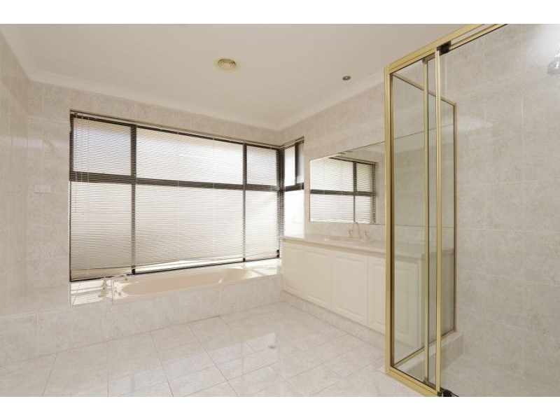 8 Saltram Turn, Canning Vale WA 6155