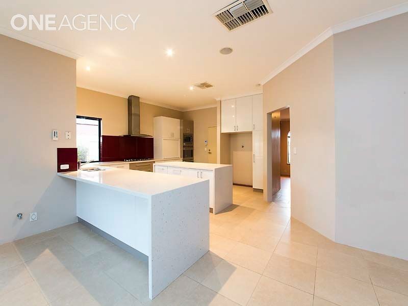 31 Lucas Loop, Canning Vale WA 6155