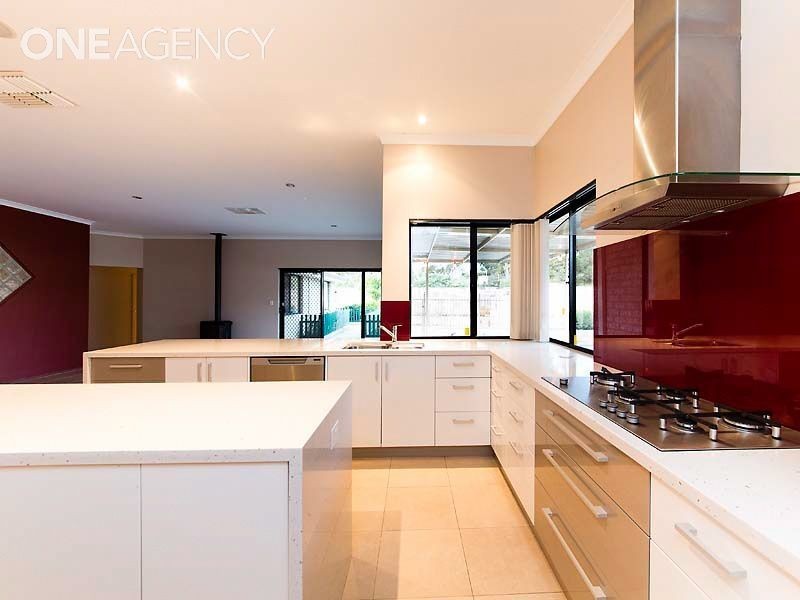 31 Lucas Loop, Canning Vale WA 6155