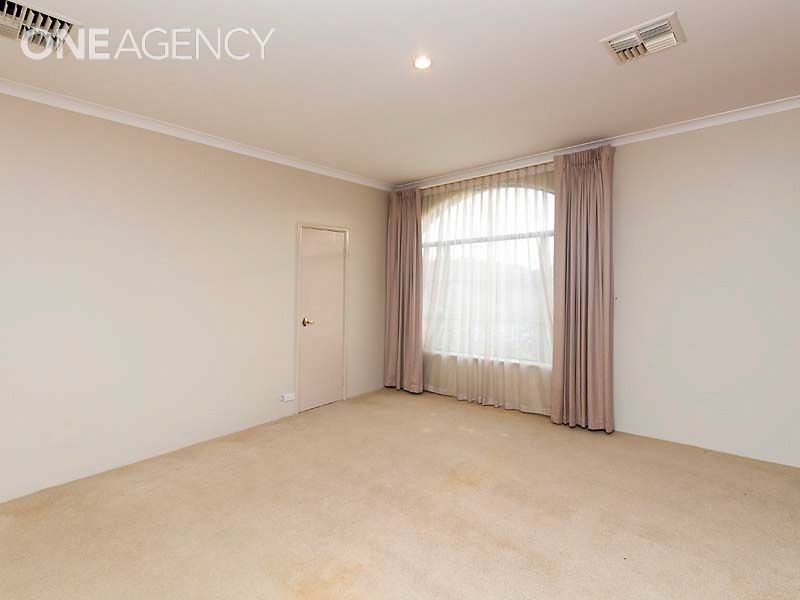 31 Lucas Loop, Canning Vale WA 6155