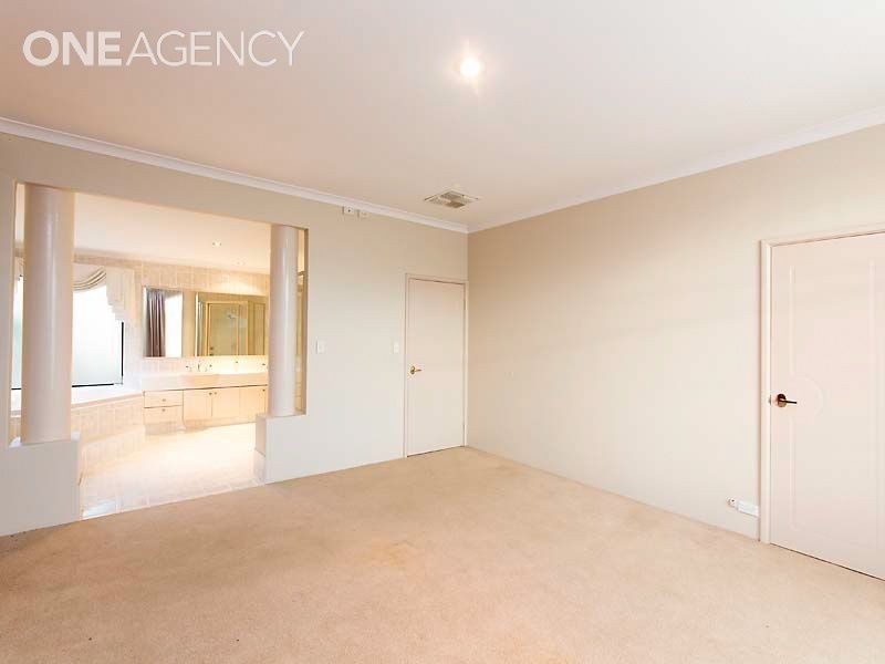 31 Lucas Loop, Canning Vale WA 6155