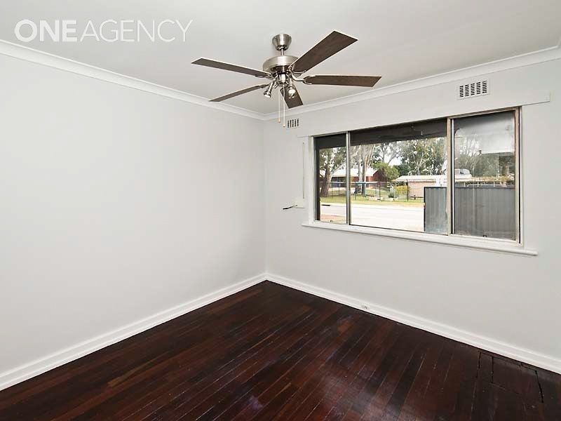 2 Tijuana Road, Armadale WA 6112