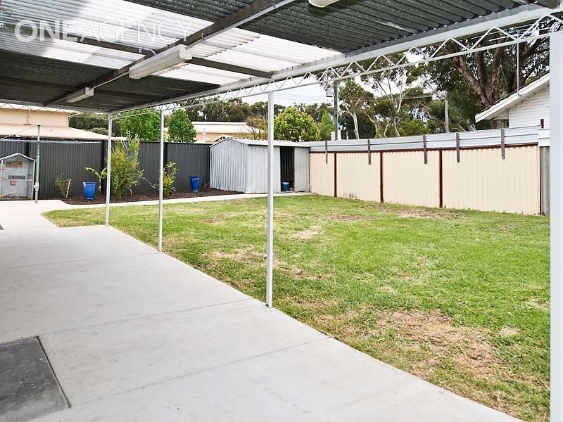 2 Tijuana Road, Armadale WA 6112