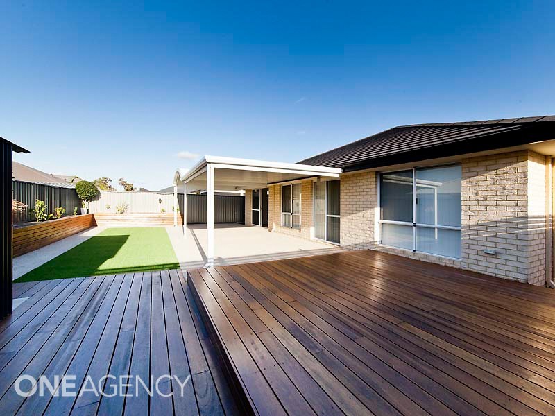 2  Kate Link, Piara Waters WA 6112