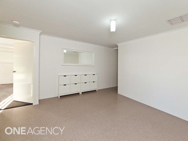 2  Kate Link, Piara Waters WA 6112