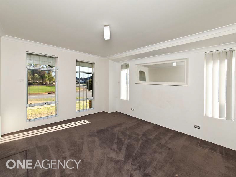 2  Kate Link, Piara Waters WA 6112