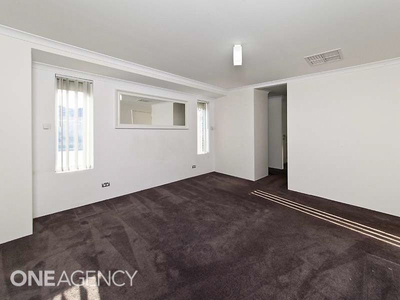 2  Kate Link, Piara Waters WA 6112