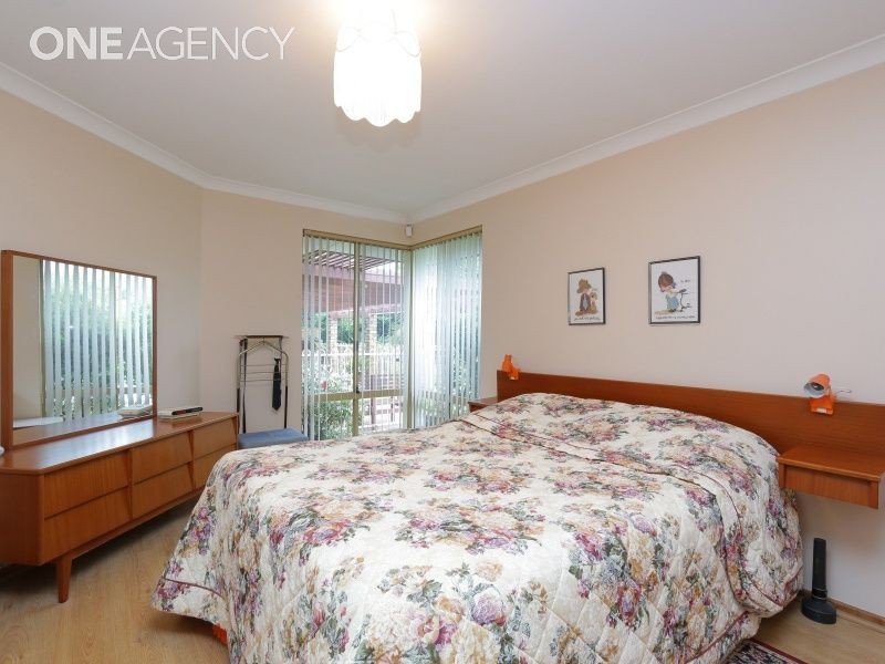 8 Rivermoor Loop, Riverton WA 6148