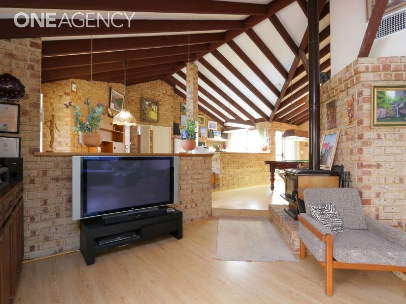 8 Rivermoor Loop, Riverton WA 6148