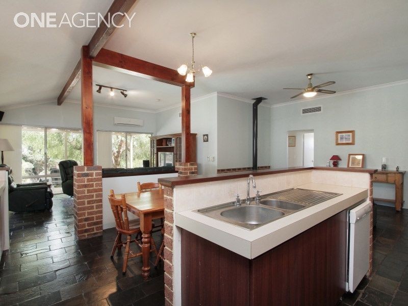 22 Treetop Circle, Canning Vale WA 6155