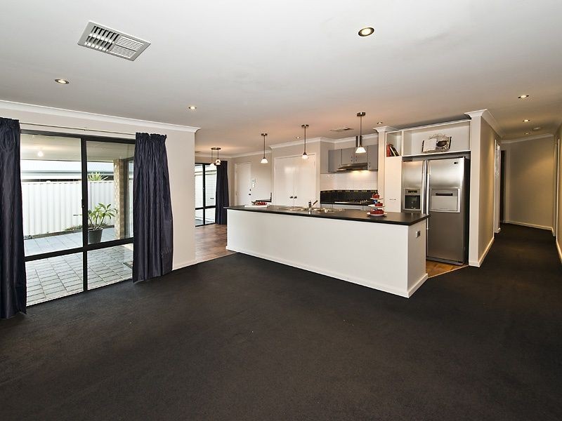 16 Clover Approach, Seville Grove WA 6112