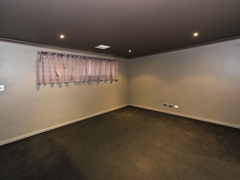 16 Clover Approach, Seville Grove WA 6112