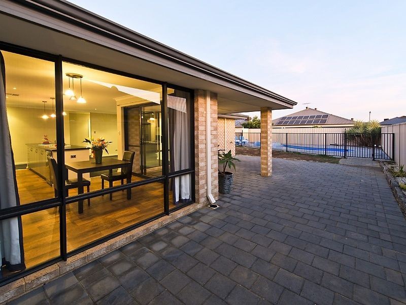 16 Clover Approach, Seville Grove WA 6112