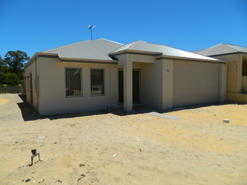 21 Rochdale Circle, Meadow Springs WA 6210