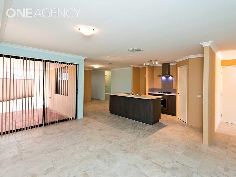 10 Torino Court, Piara Waters WA 6112