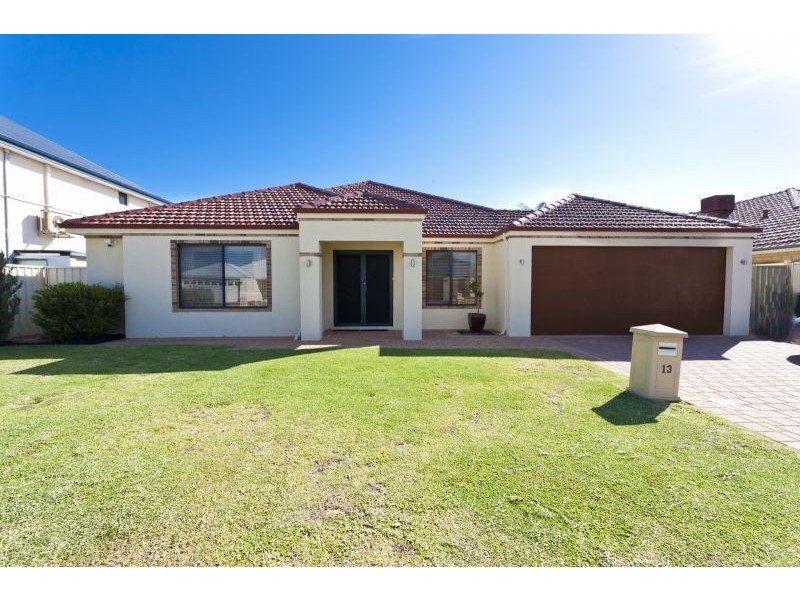 13 Longshaw Circuit, Canning Vale WA 6155