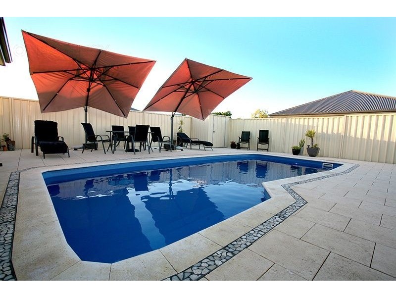 4 Walpole Way, Gosnells WA 6110