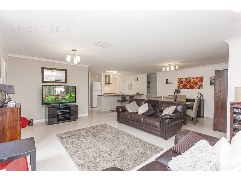 4 Walpole Way, Gosnells WA 6110