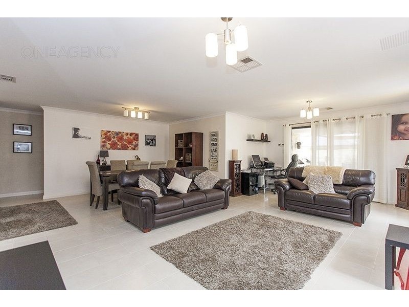 4 Walpole Way, Gosnells WA 6110