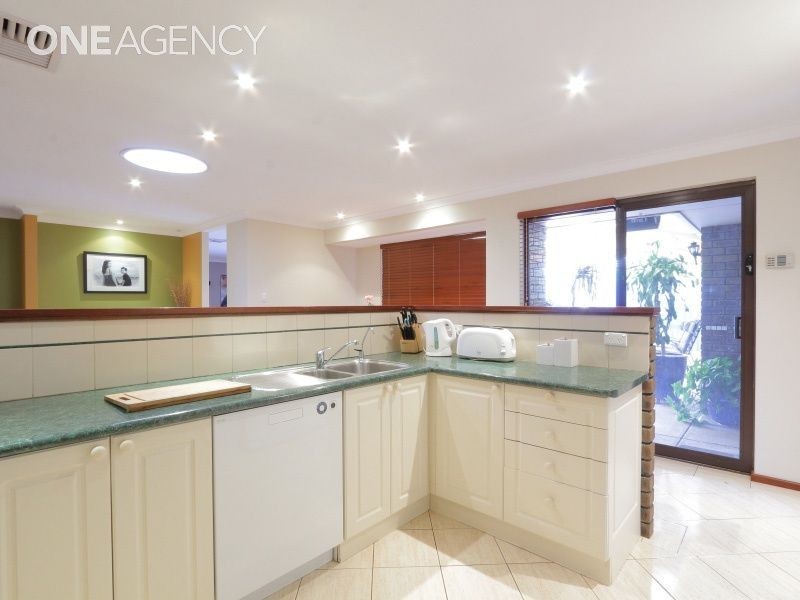 19 Matthew Avenue, Leeming WA 6149