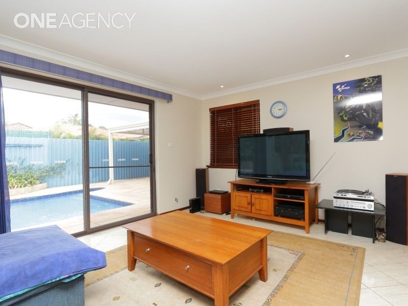 19 Matthew Avenue, Leeming WA 6149