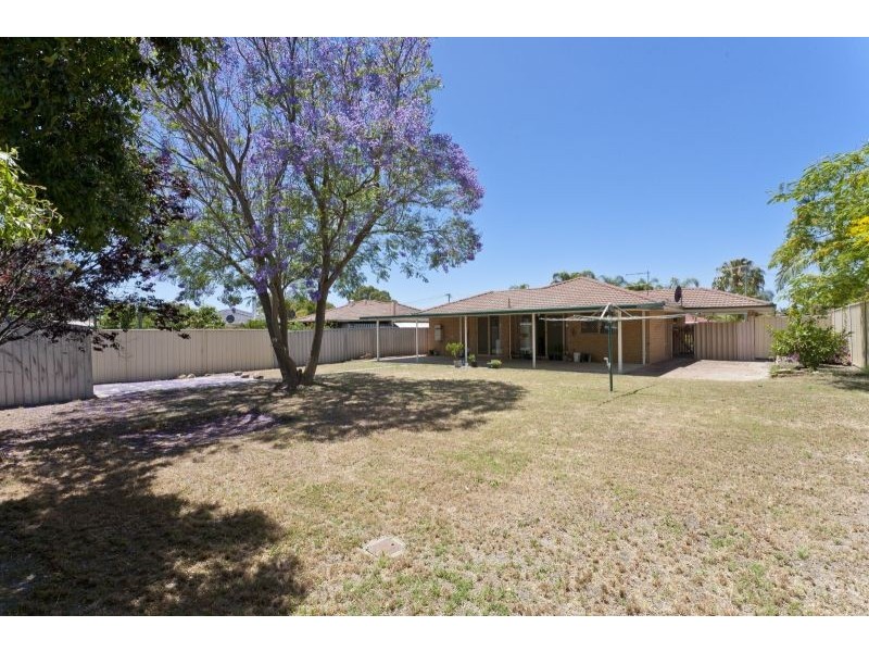 8 Fysh Place, Huntingdale WA 6110