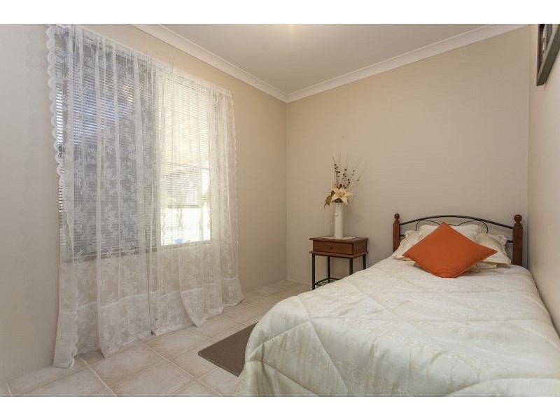 2 Blakemore Retreat, Huntingdale WA 6110