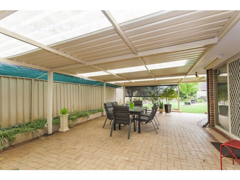 2 Blakemore Retreat, Huntingdale WA 6110