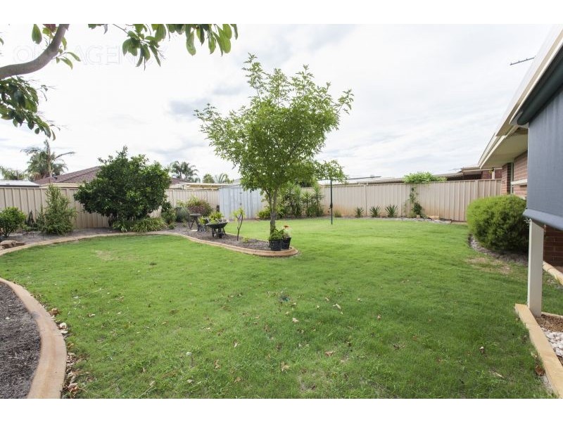 2 Blakemore Retreat, Huntingdale WA 6110