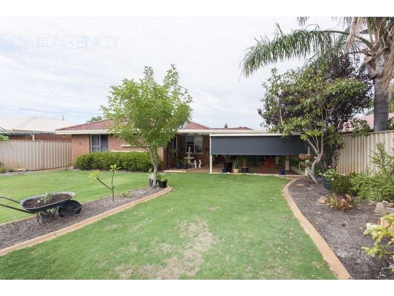 2 Blakemore Retreat, Huntingdale WA 6110