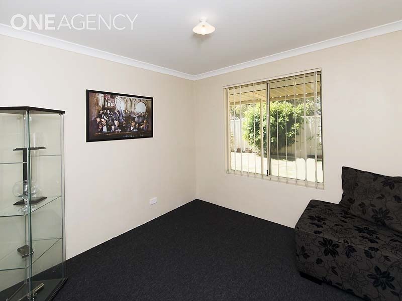 2 Milano Loop, Seville Grove WA 6112