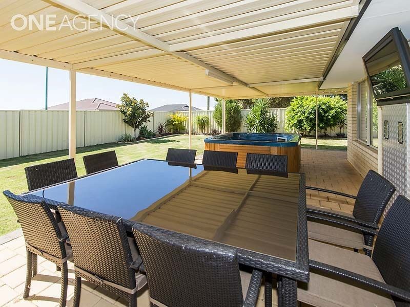 2 Milano Loop, Seville Grove WA 6112